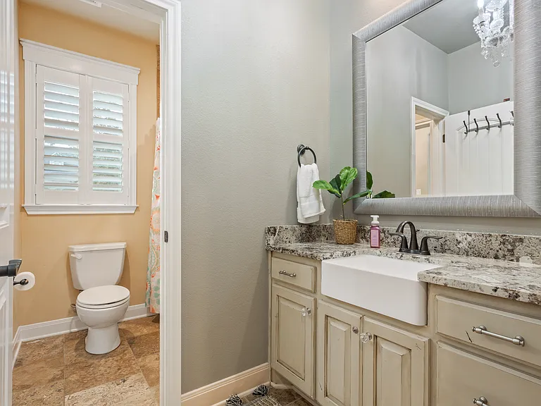 8464 Spicewood Springs Rd — Photo 41