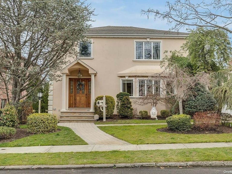 2841 215th Street, Bayside, NY 11360 Zillow
