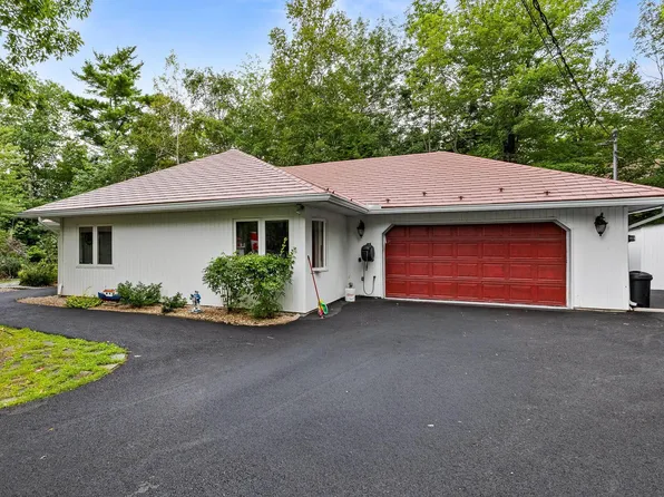 5 Brackstone Ct, Lower Sackville, NS B4C 4E3