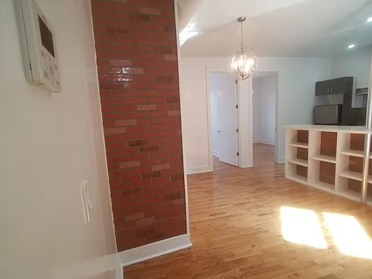 Rented by Compass | media 18