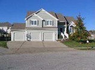 707 Claywoods Pkwy, Liberty, MO 64068