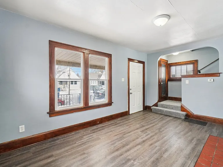 1821 Talbot St — Photo 11