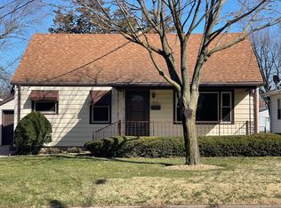 1427 Rock St, Peru, IL 61354