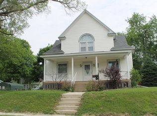 412 E Archer Ave, Monmouth, IL