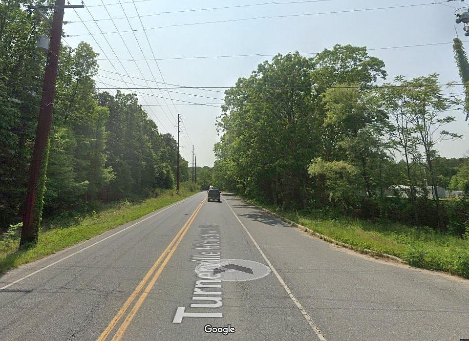 2nd image of 765 Hickstown Rd