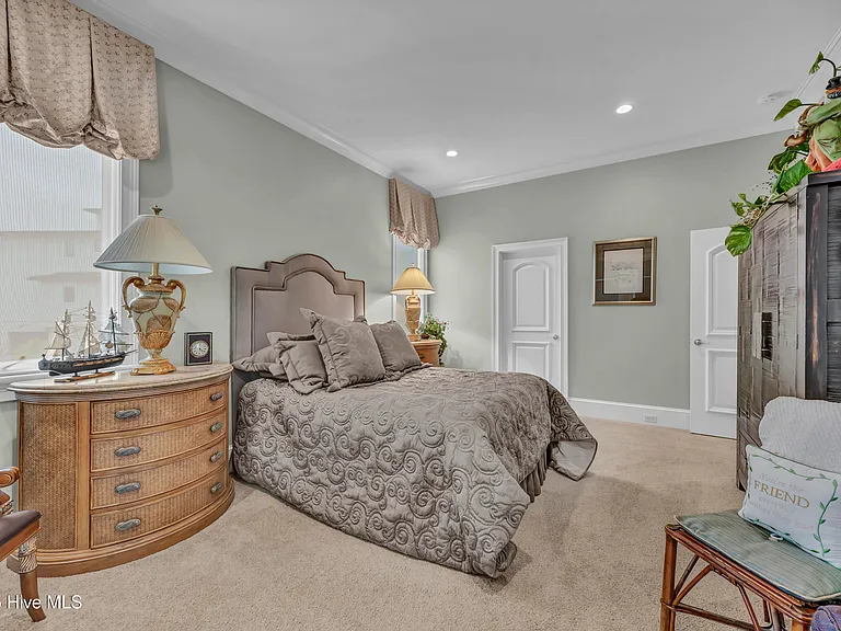 806 Paoli Ct — Photo 28