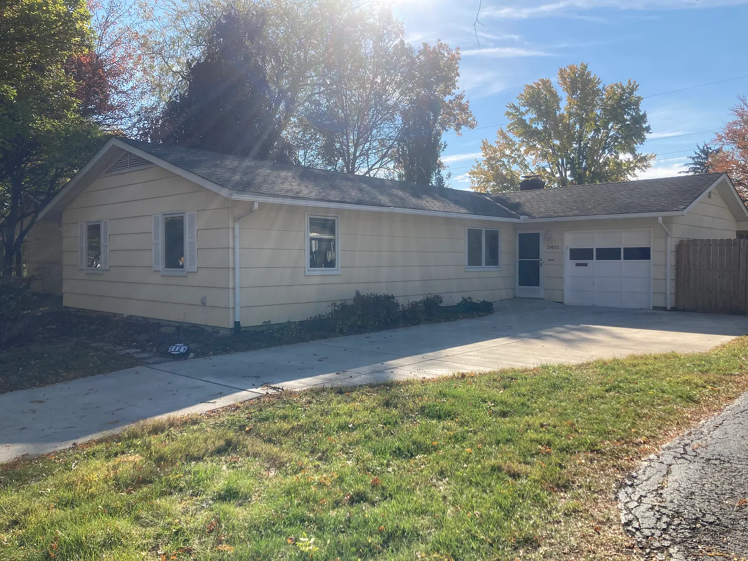 2401 Bristol Rd — Photo 2
