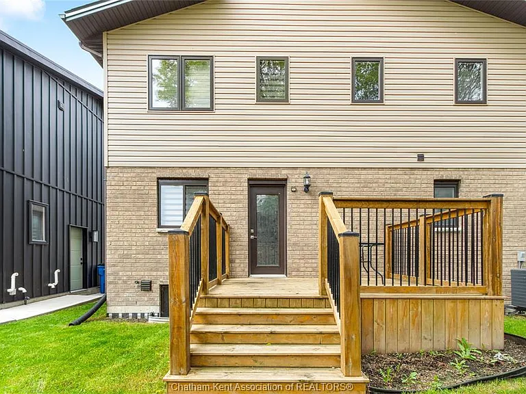 59 Churchill Park Rd — Photo 50