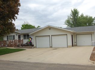 406 2nd St NE, Fulda, MN 56131