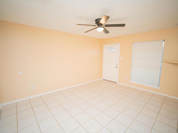 4th image of 5804 Willow View Dr