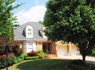 6261 Forest Hills Dr, Norcross, GA 30092