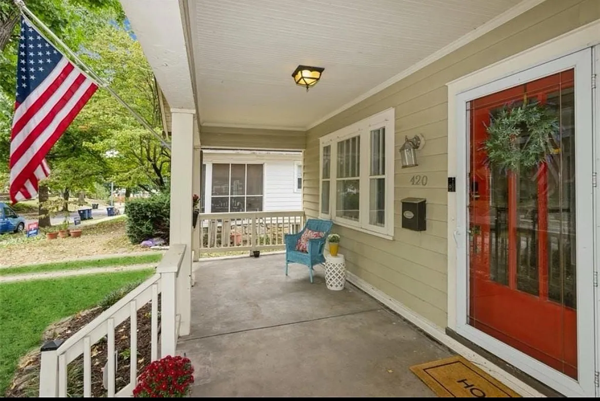 3 bed, 1539 sqft, $2,400 — Photo 2