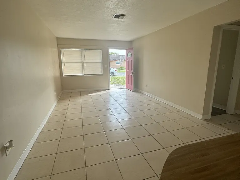 602 Titus St — Photo 3