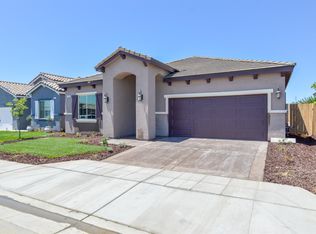 466 Timberline Way S, Madera, CA 93636
