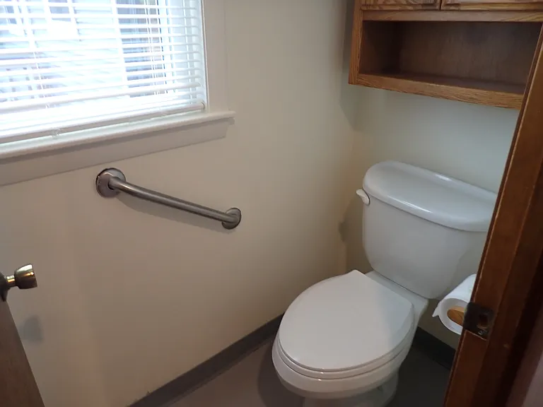 131 Jarvis Cir — Photo 18