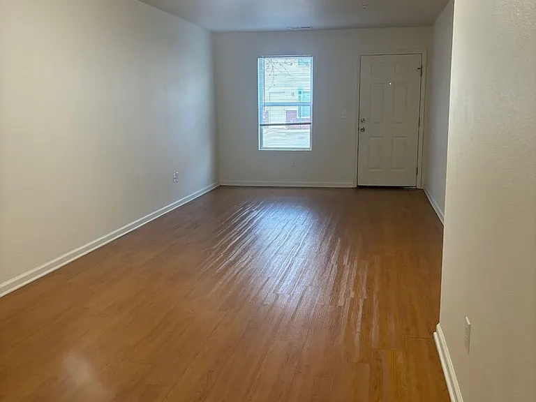 Kinway Apartments - TK — Photo 30