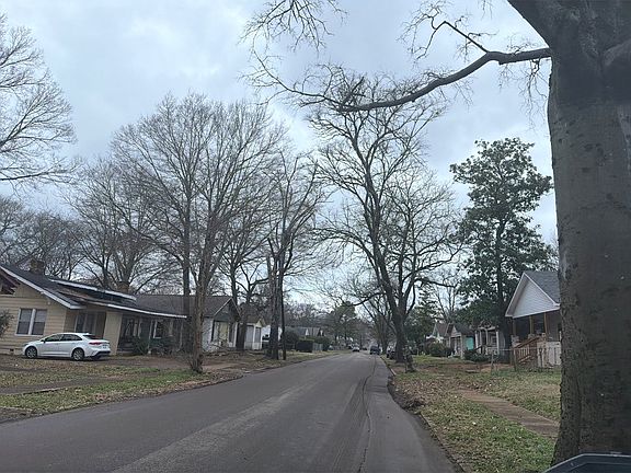 4th image of 4817 Court R