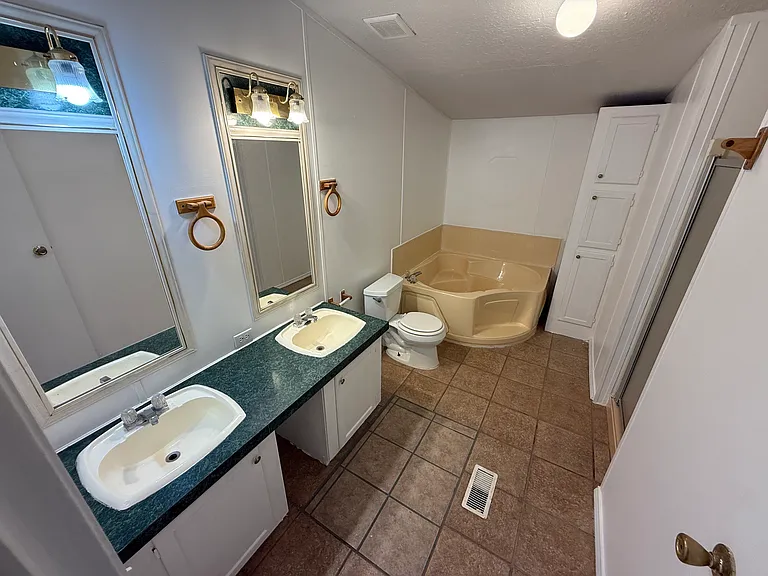 11101 E Sunset Dr — Photo 12