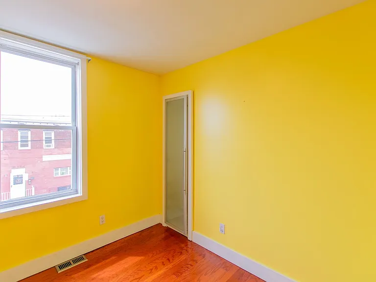 152 Tree St — Photo 12