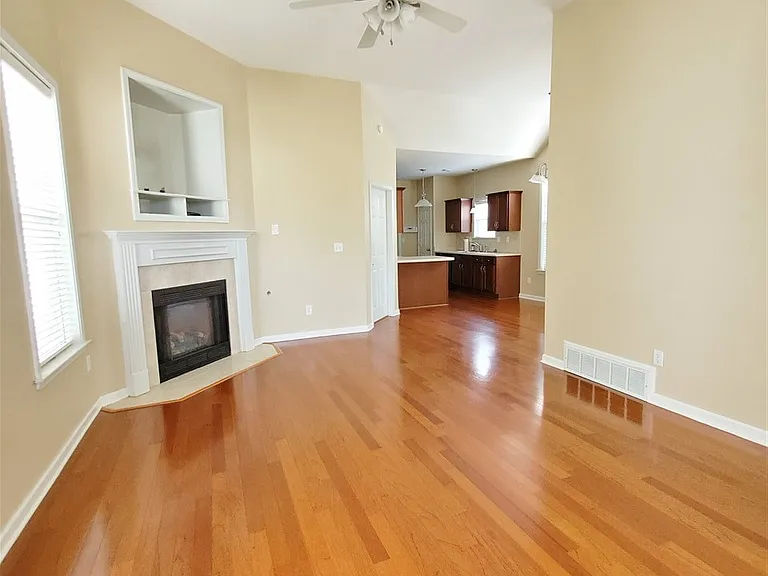 189 Fleets Island Dr — Photo 3
