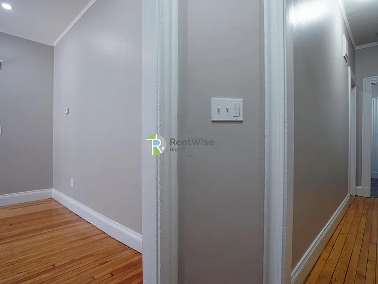 76 Gardner St #C1 — Photo 11