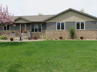 900 3rd Ave E, Holmen, WI 54636
