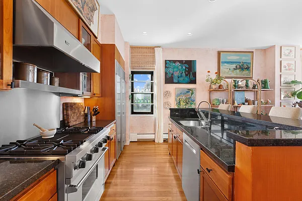 Rented by Sotheby's International Realty | media 5