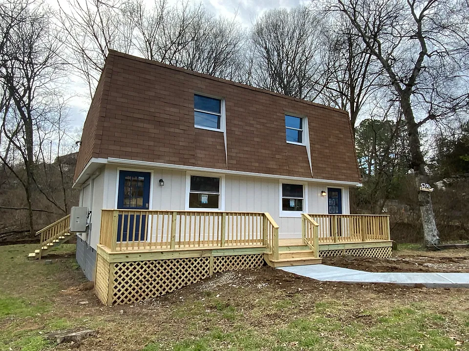 143 Old Tusculum Rd #B