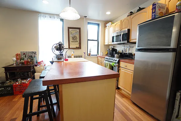 Rented by Corcoran | media 29