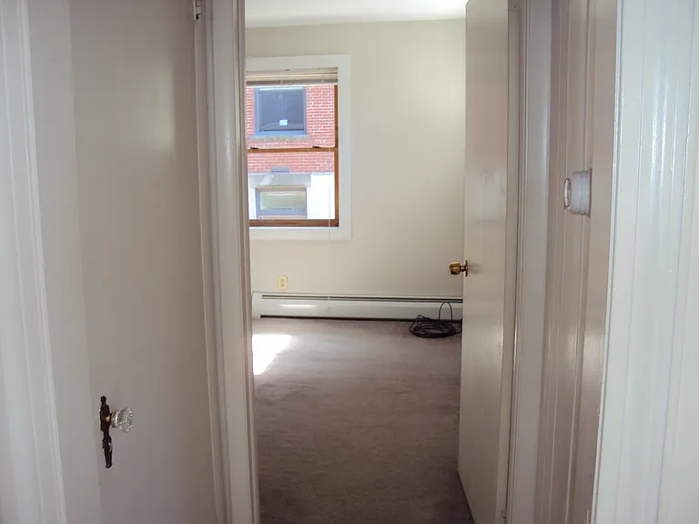 18 Brook St #5 — Photo 5