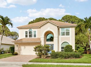 184 Bent Tree Dr, Palm Beach Gardens, FL 33418