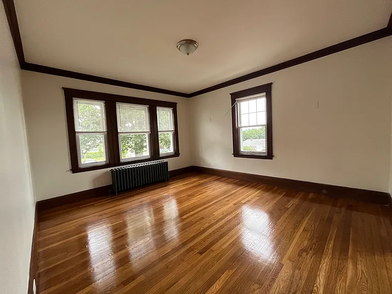 32 Boutwell St #2R — Photo 6