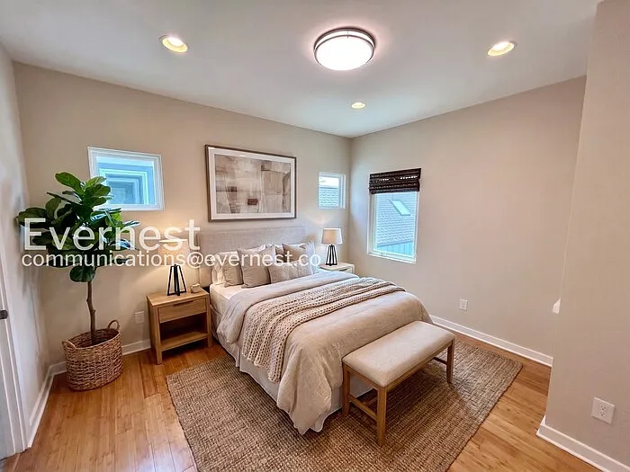5210B Michigan Ave — Photo 4