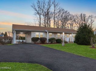 52 Tarrytown Rd, Manalapan, NJ 07726