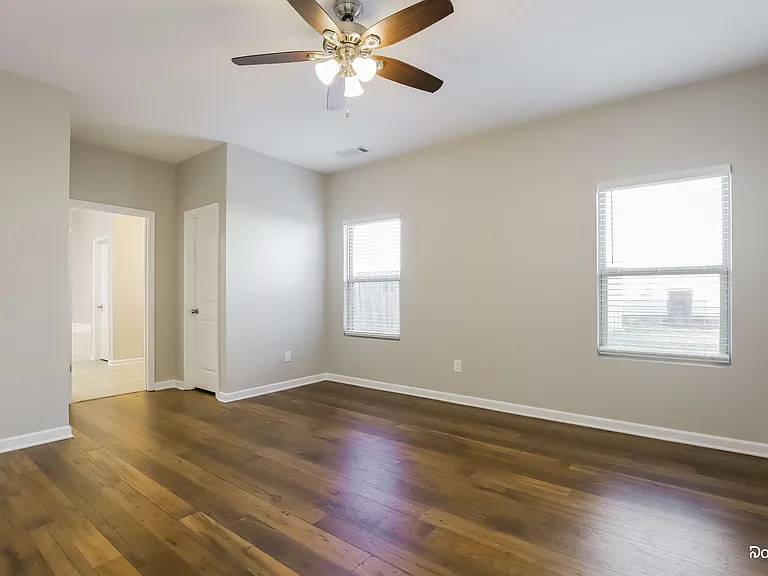 4123 SW Box Elder Path — Photo 9