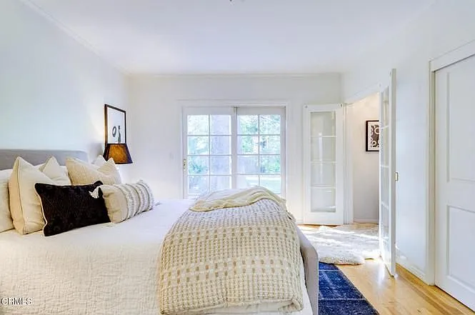 4837 Crown Ave — Photo 13