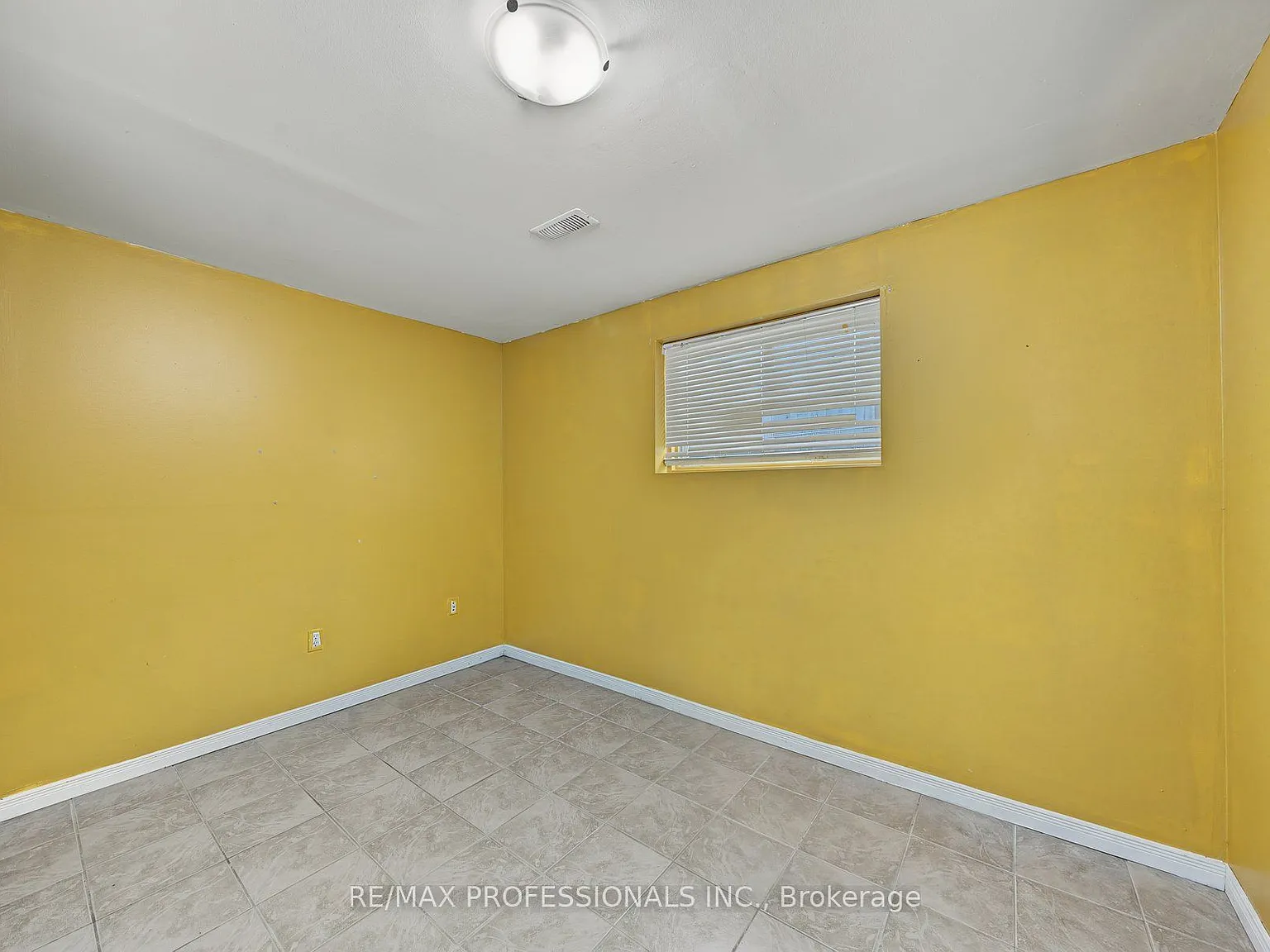 3 bed, $1,600 — Photo 4