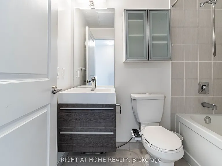 17 Zorra St #903 — Photo 30