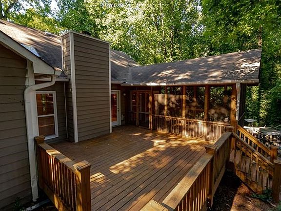 3rd image of 3978 Rock Mill Dr