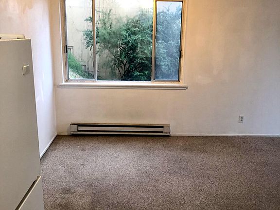 2nd image of 375 Carl St APT 4