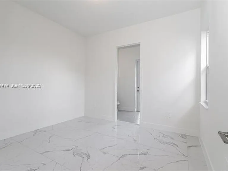 12289 SW 43rd St #12289 — Photo 8