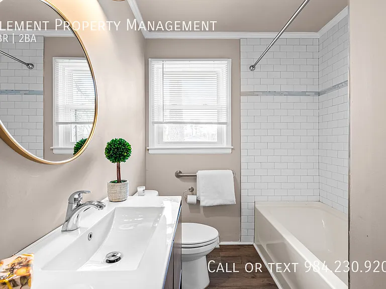 401 Moline St — Photo 14