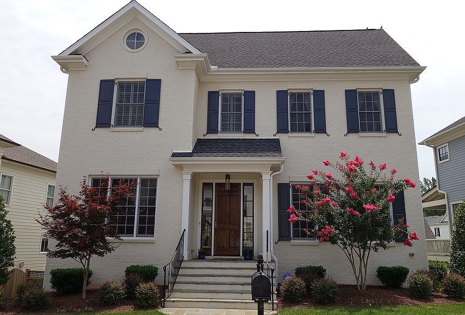 2nd image of 700 Wayne Dr