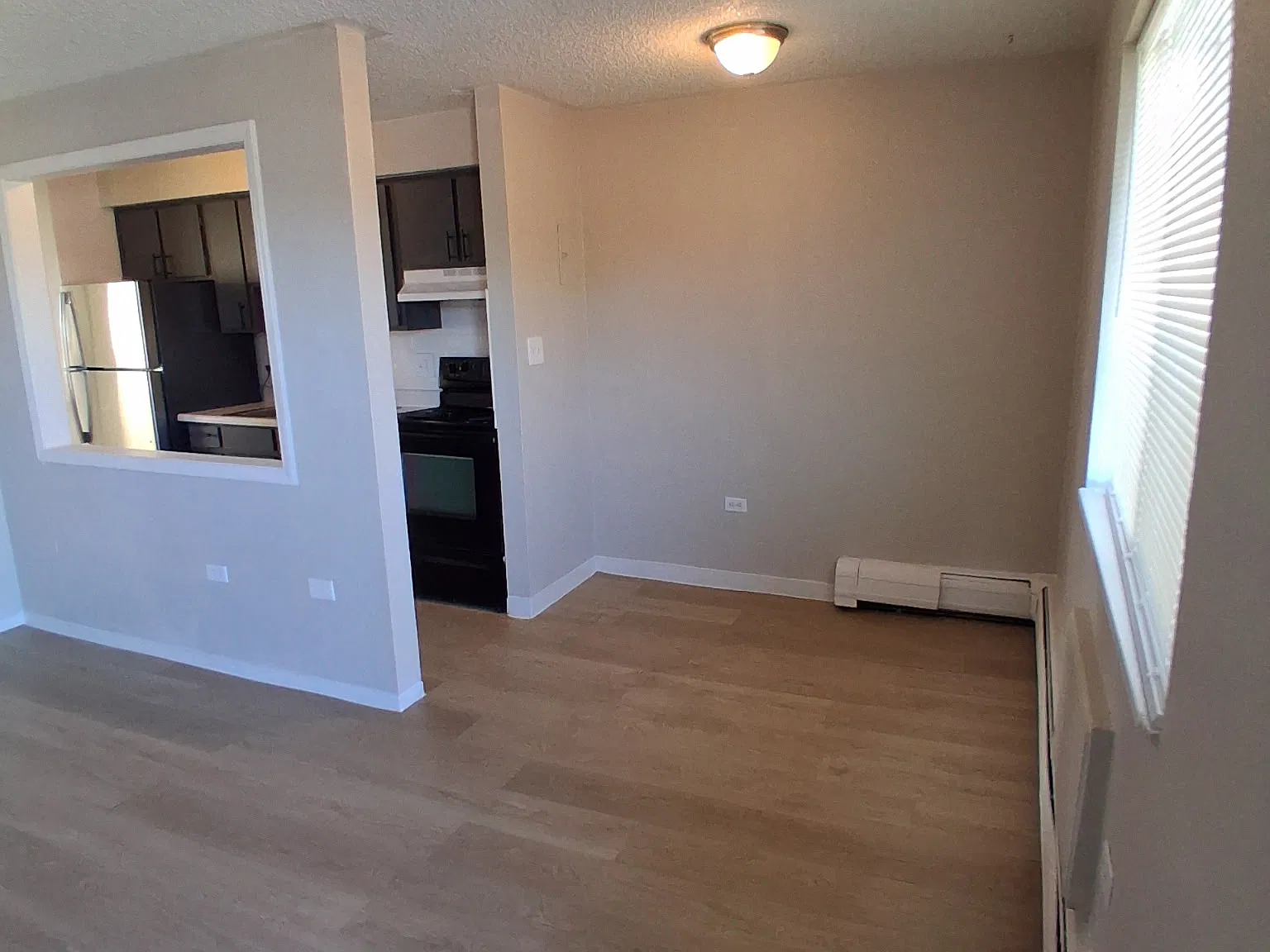 1100 Quivas — Photo 4