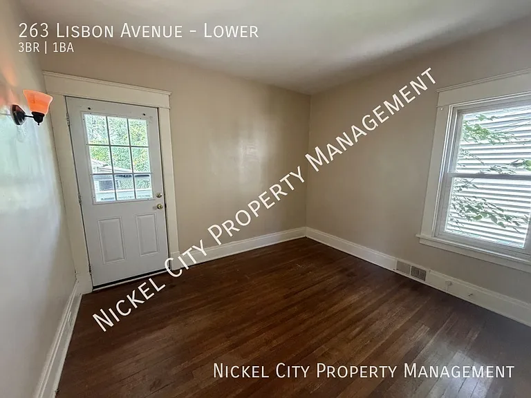 263 Lisbon Ave #LOWER — Photo 6