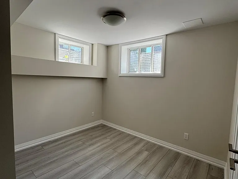 5672 Dorchester Rd #44 — Photo 7
