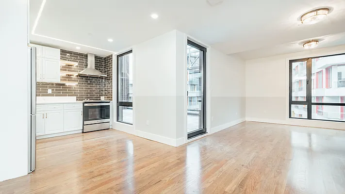 Rented by Nooklyn NYC LLC | media 32