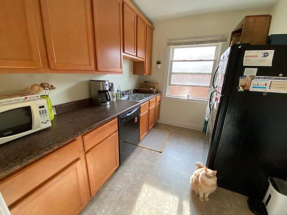 5th image of 925 Nassau St APT 4