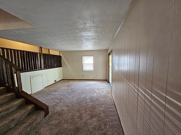 2nd image of 365 Gilmore St #365B