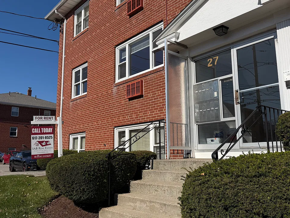27 Carey Ave #1